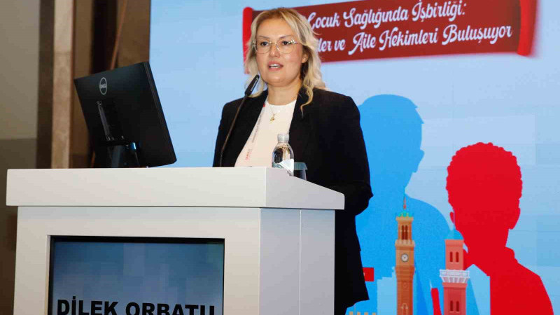 Dr. Behçet Uz Hastanesi ev sahipliğinde SBÜ Pediatri Kongresi düzenlendi