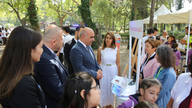 İzmir’de Bilim ve Sağlık el ele: “İkiz Dönüşüm” Şenliğinde yoğun ilgi