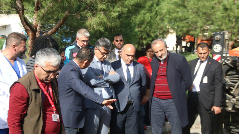 İzmir İl Sağlık Müdürü Kul, Atatürk Hastanesi elektrik altyapı yenileme projesini inceledi