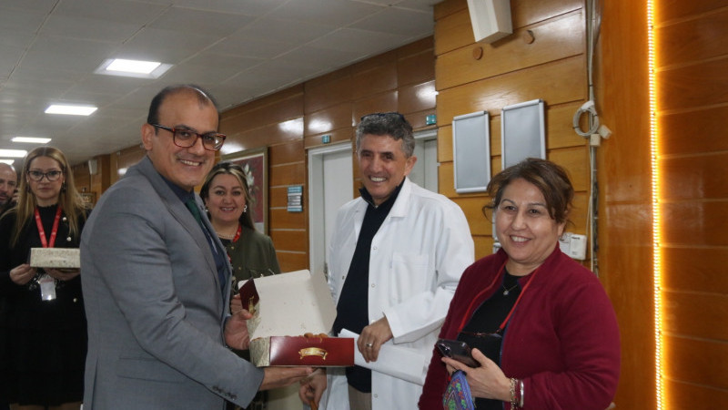 İzmir Atatürk Eğitim ve Araştırma Hastanesi'nde miraç kandili ikramı