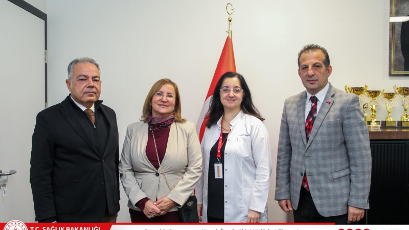 İzmir İlçe Sağlık Müdürlerinden Başhekim Prof. Dr. Üstün’e hayırlı olsun ziyareti