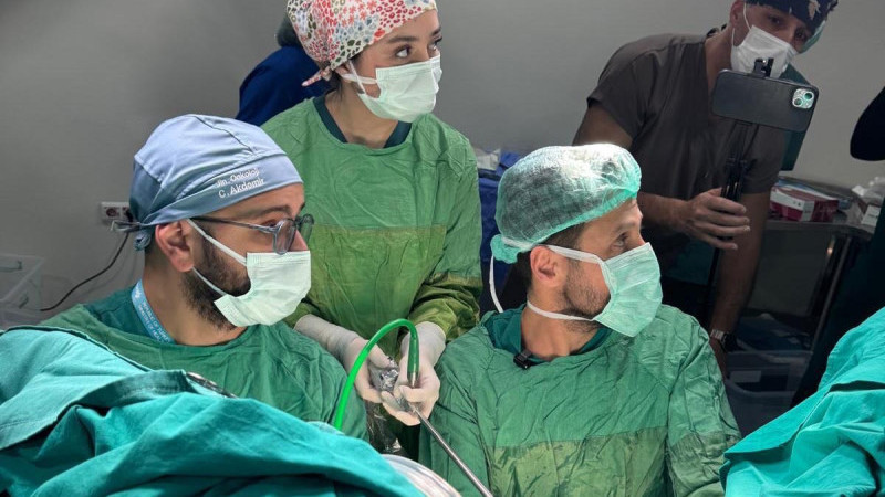 Buca Seyfi Demirsoy Hastanesi'nde vNOTES cerrahisi kursu gerçekleştirildi