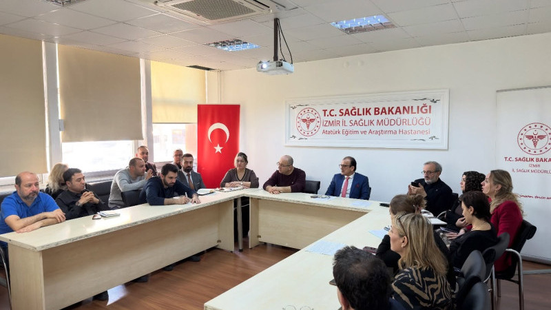 İzmir Atatürk EAH'de haftalık değerlendirme toplantısı gerçekleşti