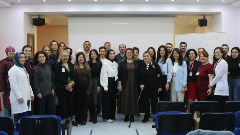 İzmir Atatürk Hastanesinde sertifika heyecanı başladı