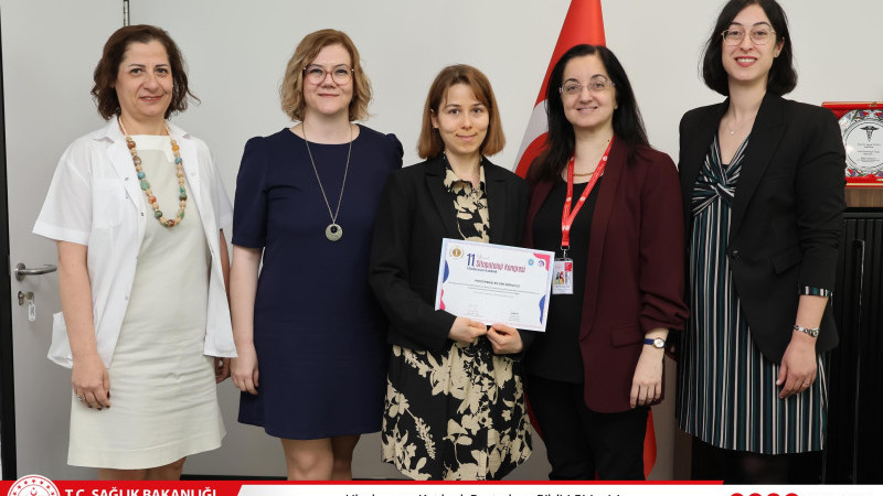 İzmir Şehir Hastanesi Sitopatoloji Kliniği’ne Uluslararası Kongreden ödül