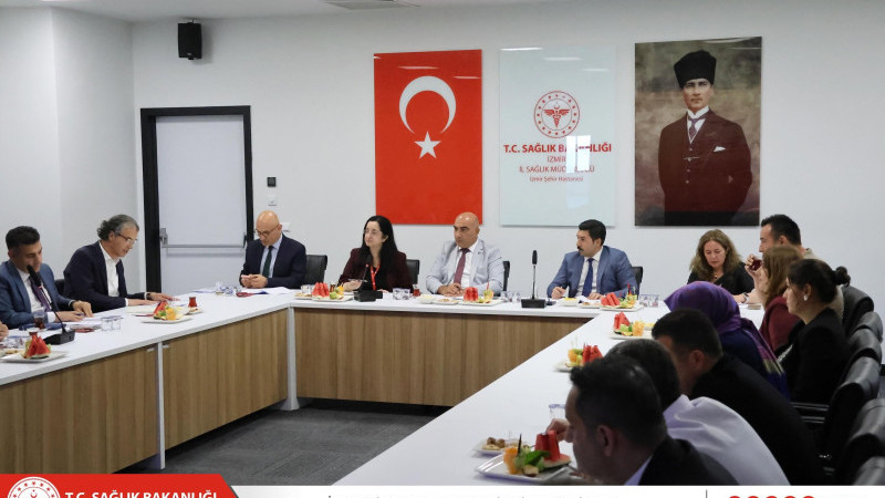 İzmir Şehir Hastanesi’nde kritik zirve: Hizmet kalitesi masaya yatırıldı