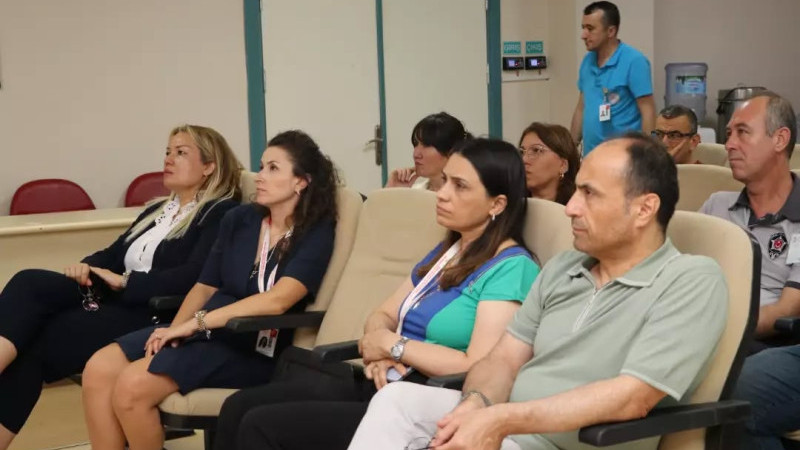 Dr. Behçet Uz Hastanesinde 