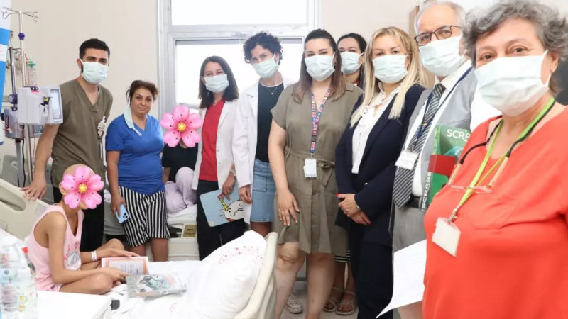 Behçet Uz’da en anlamlı karne günü: Minik kahramanların gurur anı!