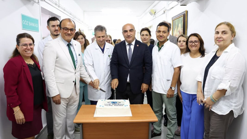 İzmir Atatürk EAH bünyesinde yeni göz bankası hizmete açıldı