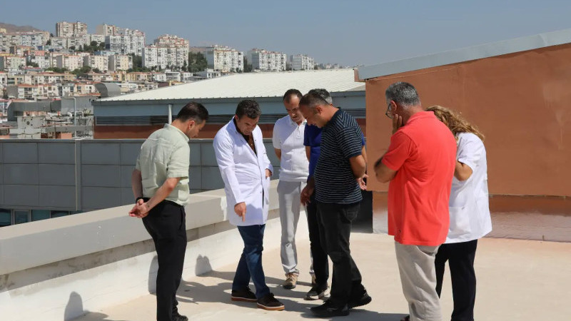 Çiğli Eğitim ve Araştırma Hastanesi'nde kapsamlı yenileme çalışmaları yerinde incelendi