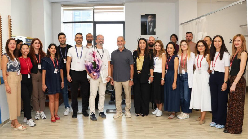 Buca Seyfi Demirsoy Hastanesi'nden fizyoterapistlere anlamlı ziyaret