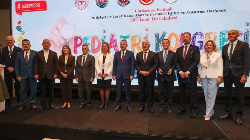 SBÜ İzmir Tıp Fakültesi Pediatri Kongresi’nde TÜSEB imzası