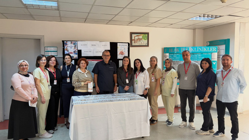 İzmir Atatürk Eğitim ve Araştırma Hastanesi'nde hasta hakları günü kutlandı